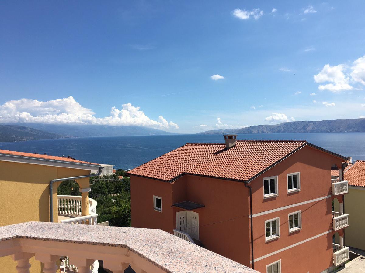 Apartments Suzana Новий Винодольський Екстер'єр фото